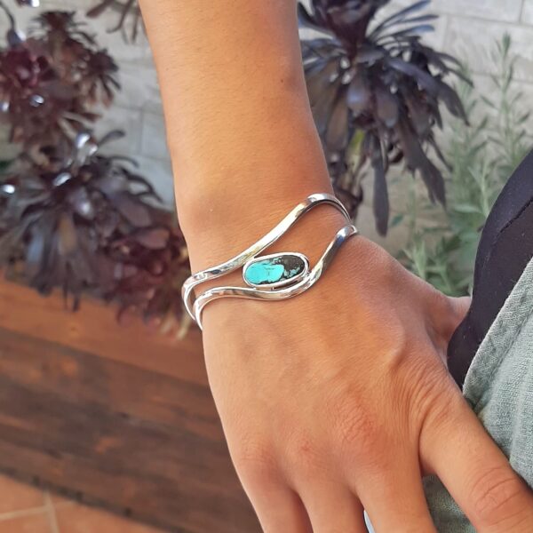 Brazalete de plata y turquesa del Tíbet